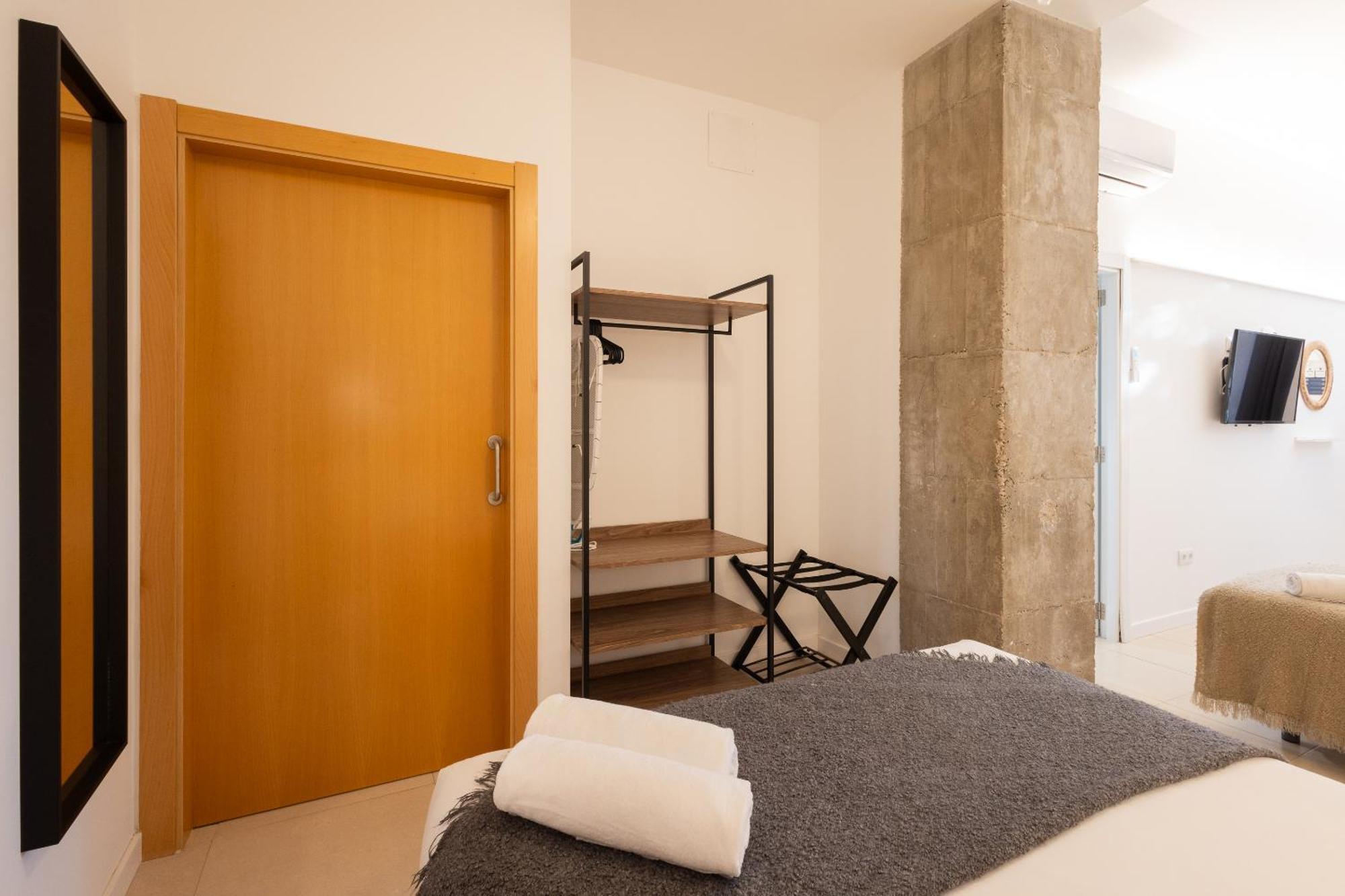 Florit Flats - The Pitiusas Rooms فالنسيا المظهر الخارجي الصورة